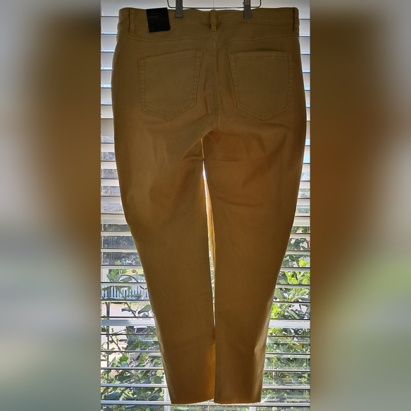 Lane Bryant Yellow Mid Rise Super Stretch Ankle Jeans Sz 16 NWT - Picture 2 of 10